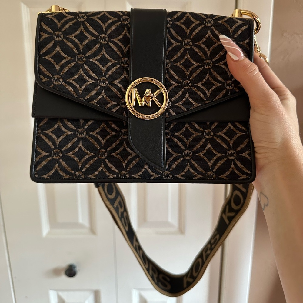 Michael Kors purse